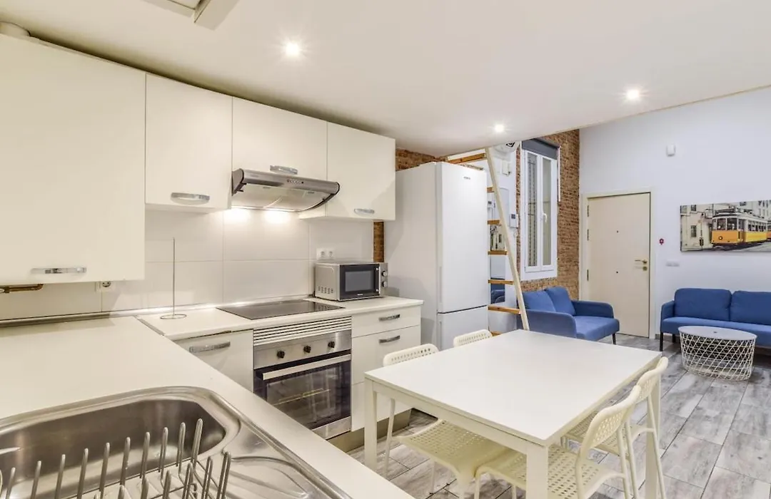 apartamento en cuatro caminos para 6 personas ALQUILER TEMPORAL-1